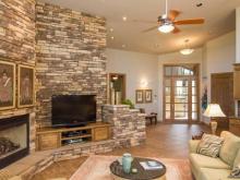 Отделка декоративным камнем